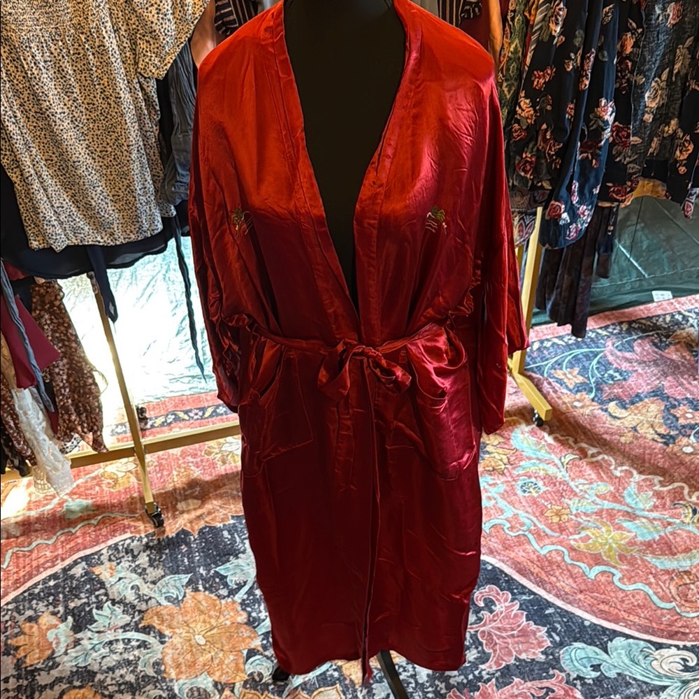 Luxurious Red Sleepwear Robe - Picture 2 of 4